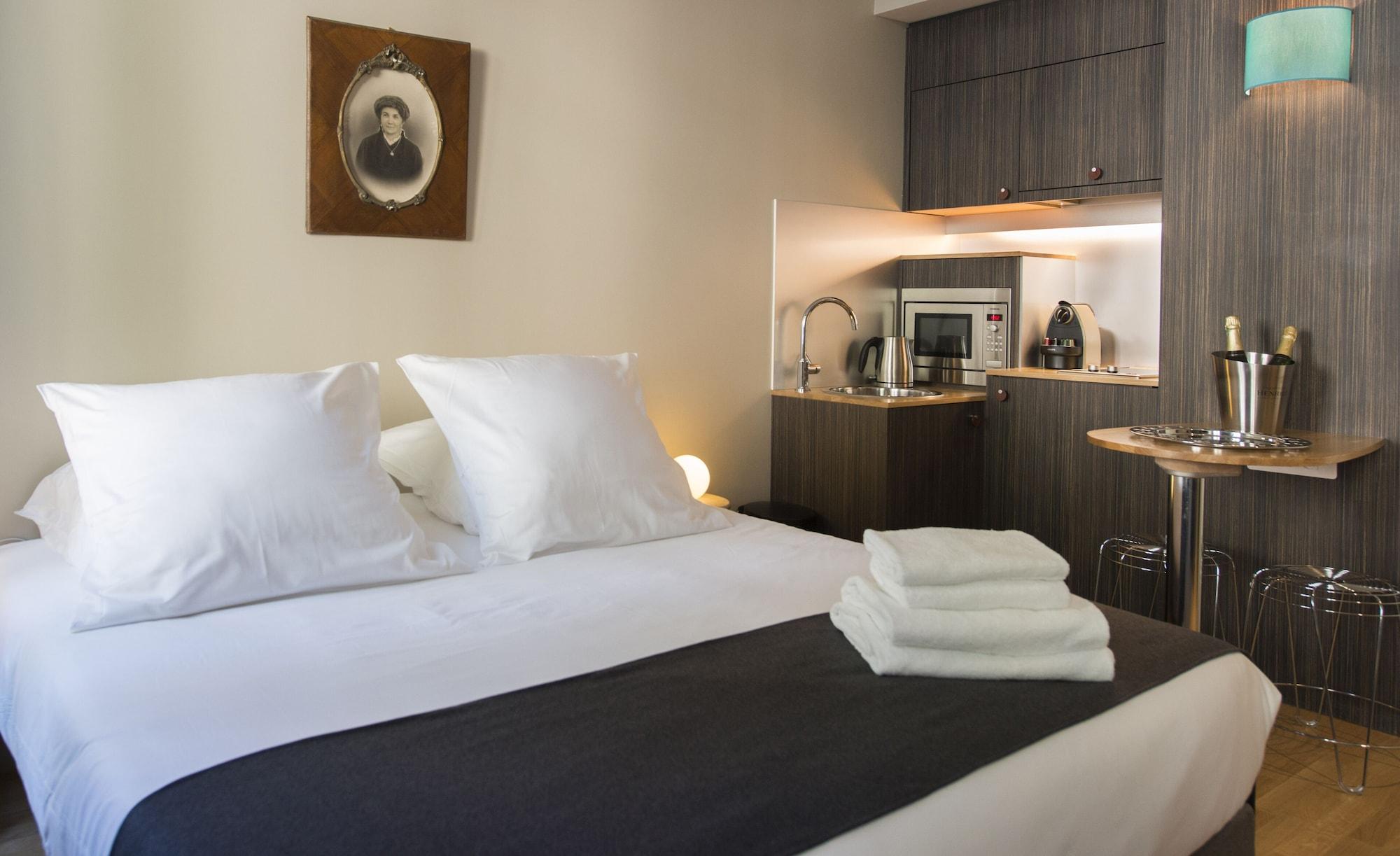 Hotel Helzear Champs-Elysees Párizs Kültér fotó